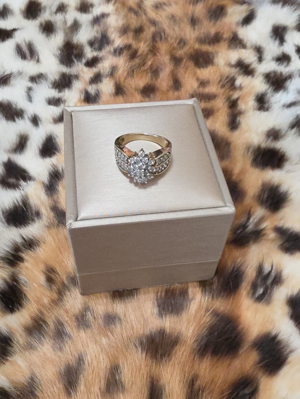 10K Yellow Gold And Diamond Cluster Cocktail Ring